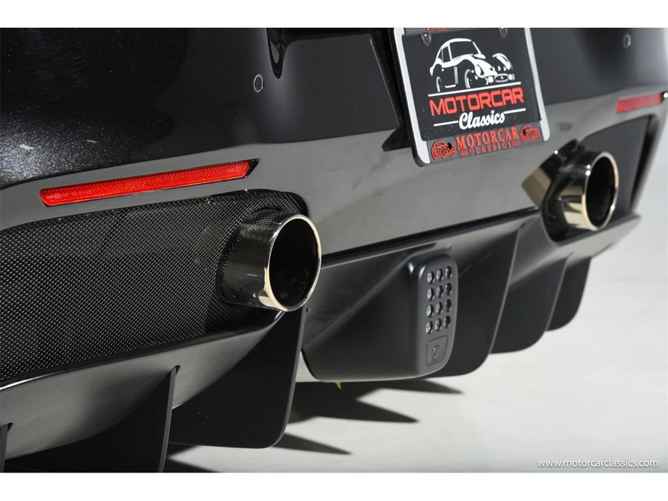 2016 Ferrari 488 Spider - Image 24 of 31