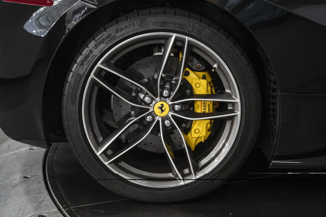 2016 Ferrari 488 Spider - Image 19 of 31