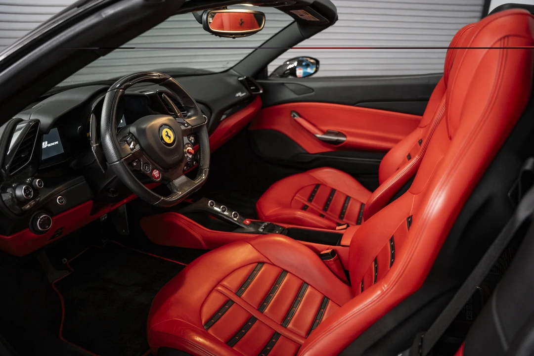 2016 Ferrari 488 Spider - Image 29 of 31