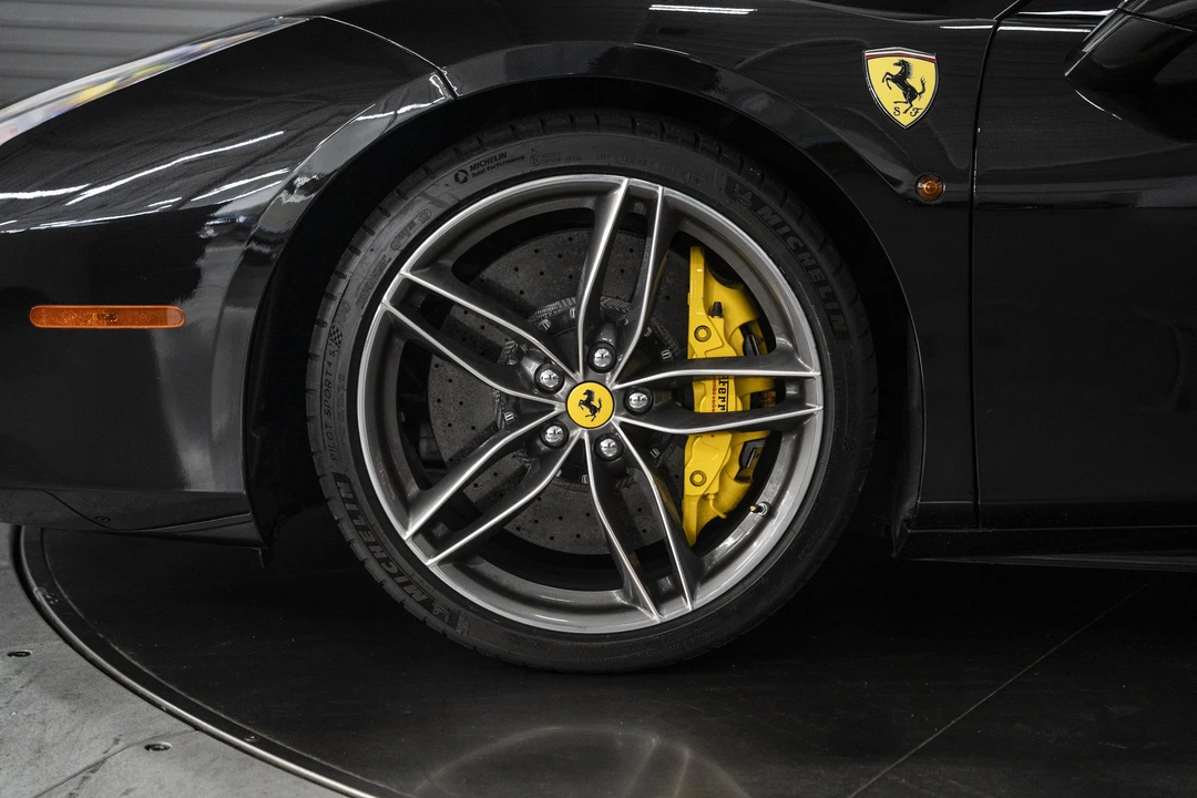2016 Ferrari 488 Spider - Image 21 of 31