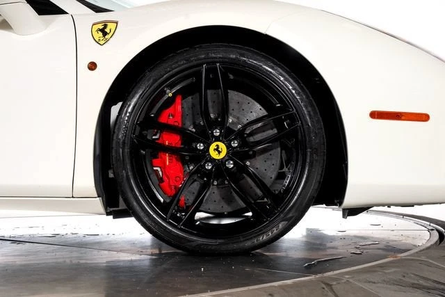 2016 Ferrari 488 Spider - Image 20 of 31