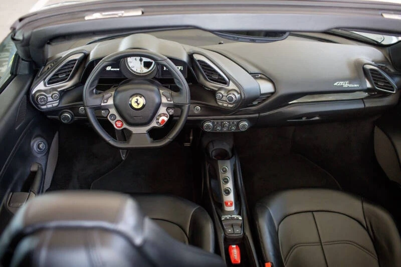 2016 Ferrari 488 Spider - Image 3 of 5