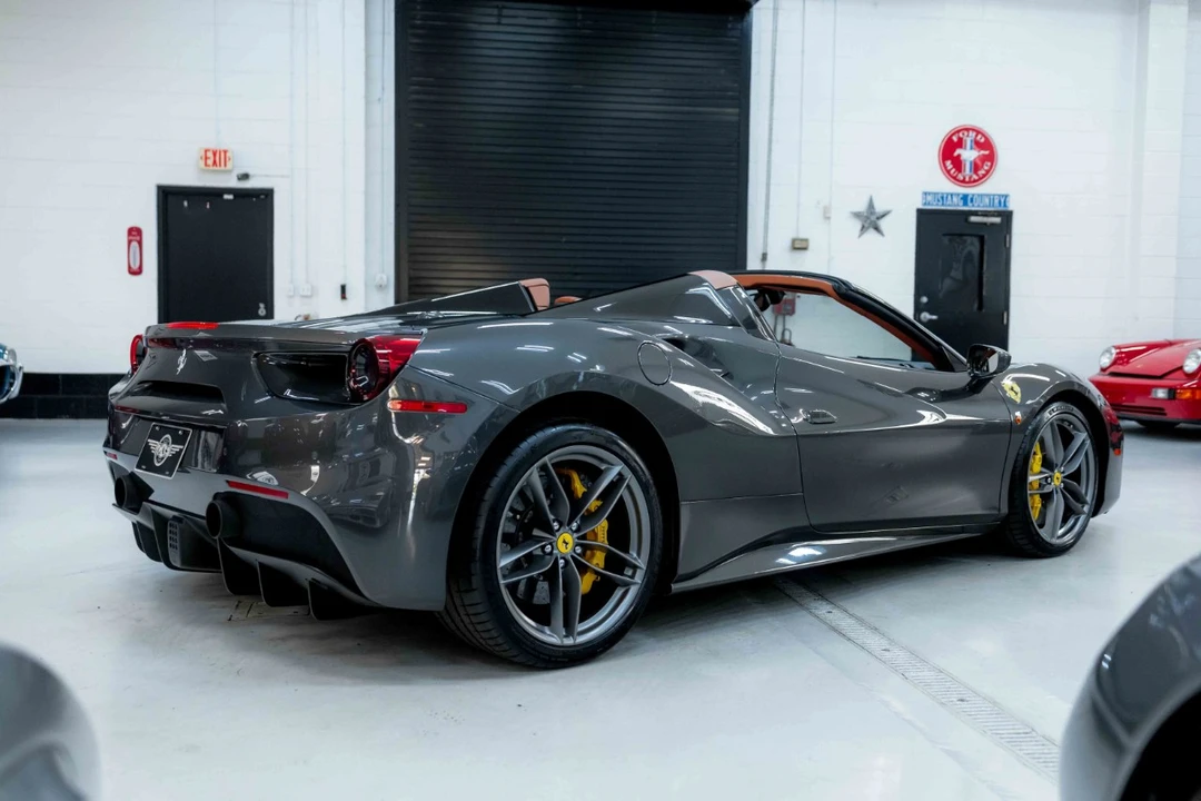 2016 Ferrari 488 Spider - Image 7 of 21