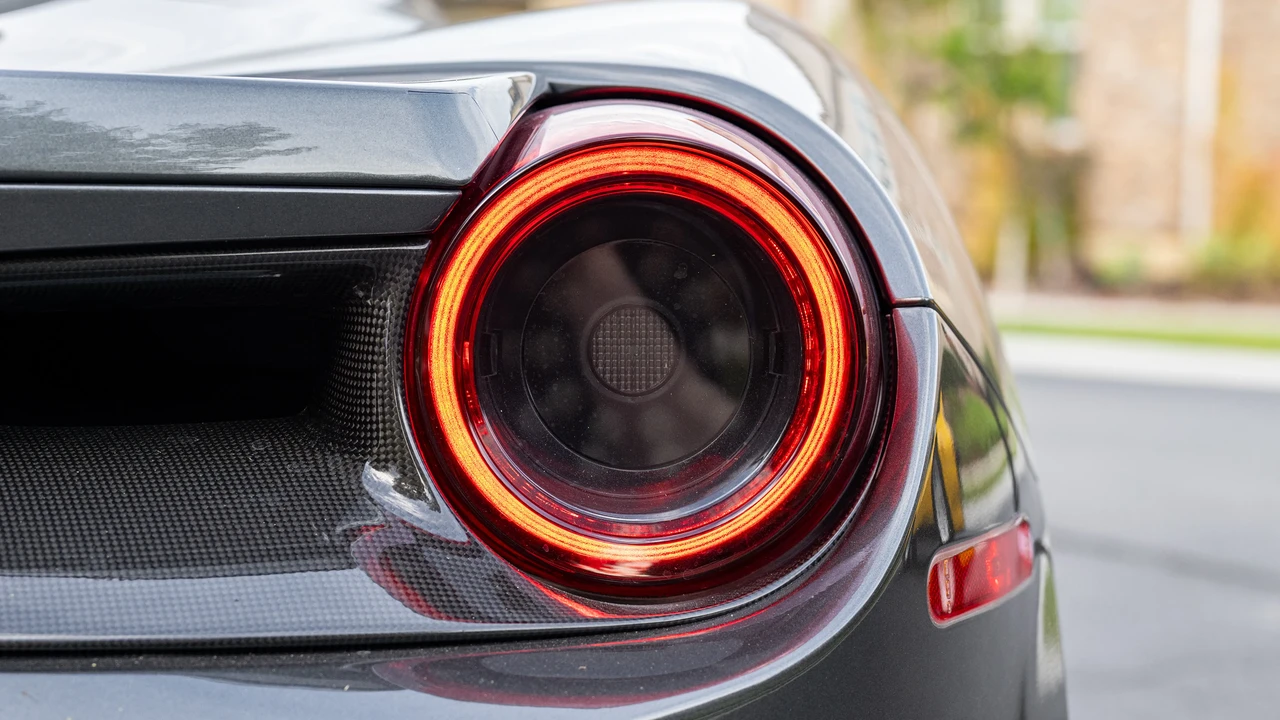 2016 Ferrari 488 Spider - Image 23 of 31