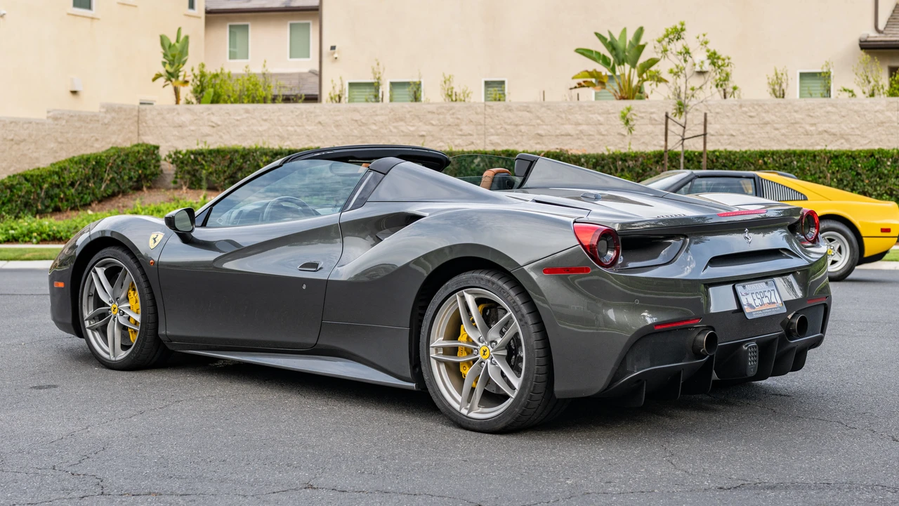 2016 Ferrari 488 Spider - Image 7 of 31