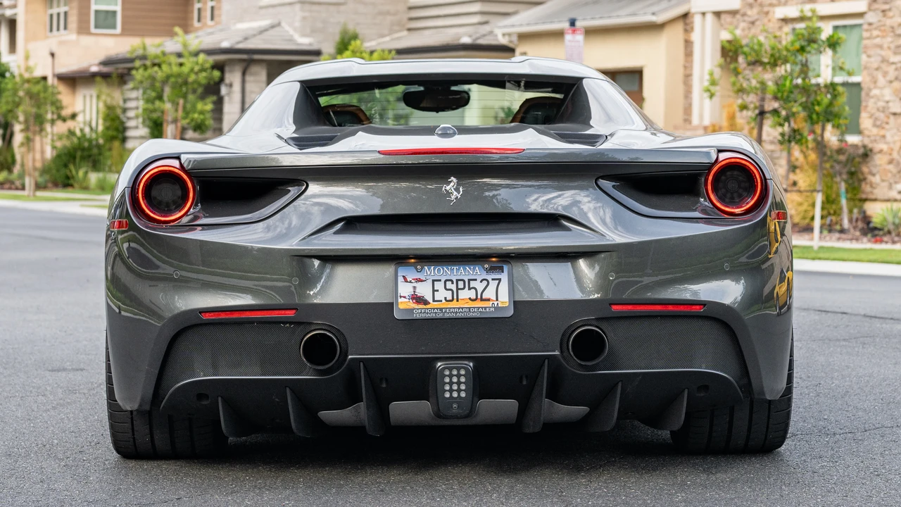2016 Ferrari 488 Spider - Image 21 of 31