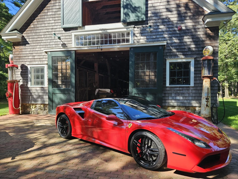 2016 Ferrari 488 Spider - Image 5 of 31