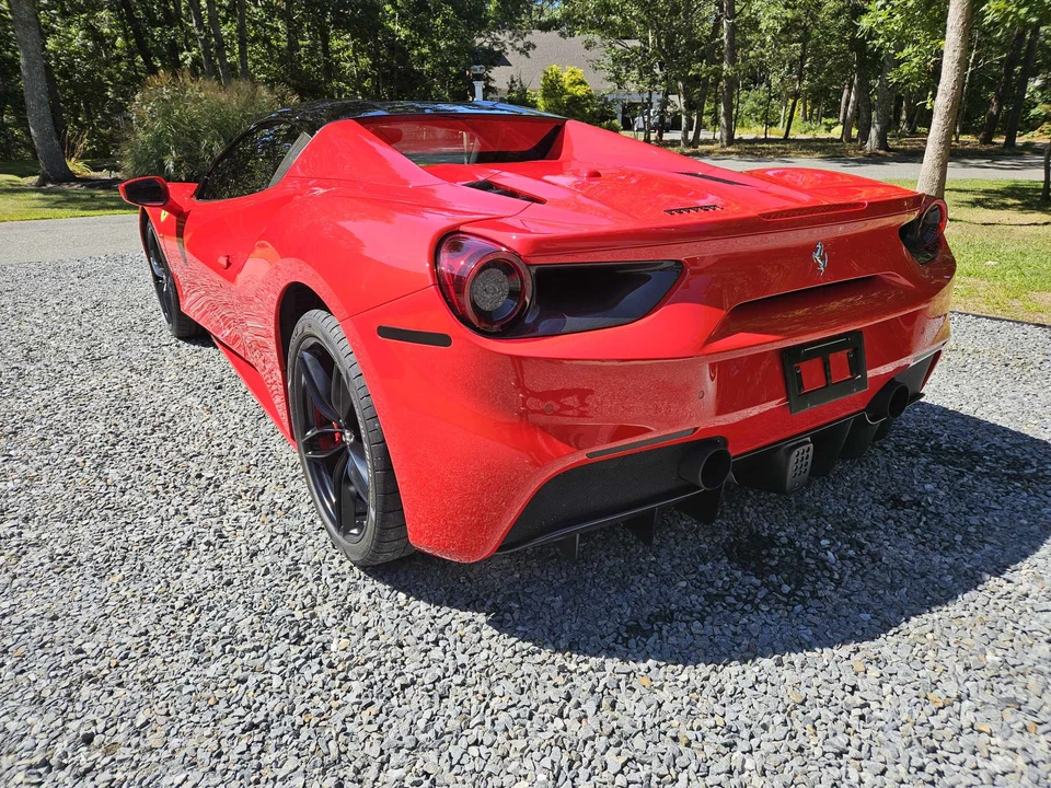 2016 Ferrari 488 Spider - Image 15 of 31