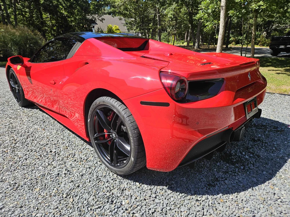 2016 Ferrari 488 Spider - Image 16 of 31