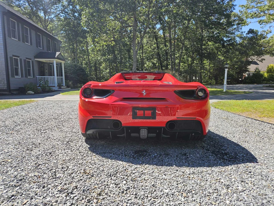 2016 Ferrari 488 Spider - Image 11 of 31