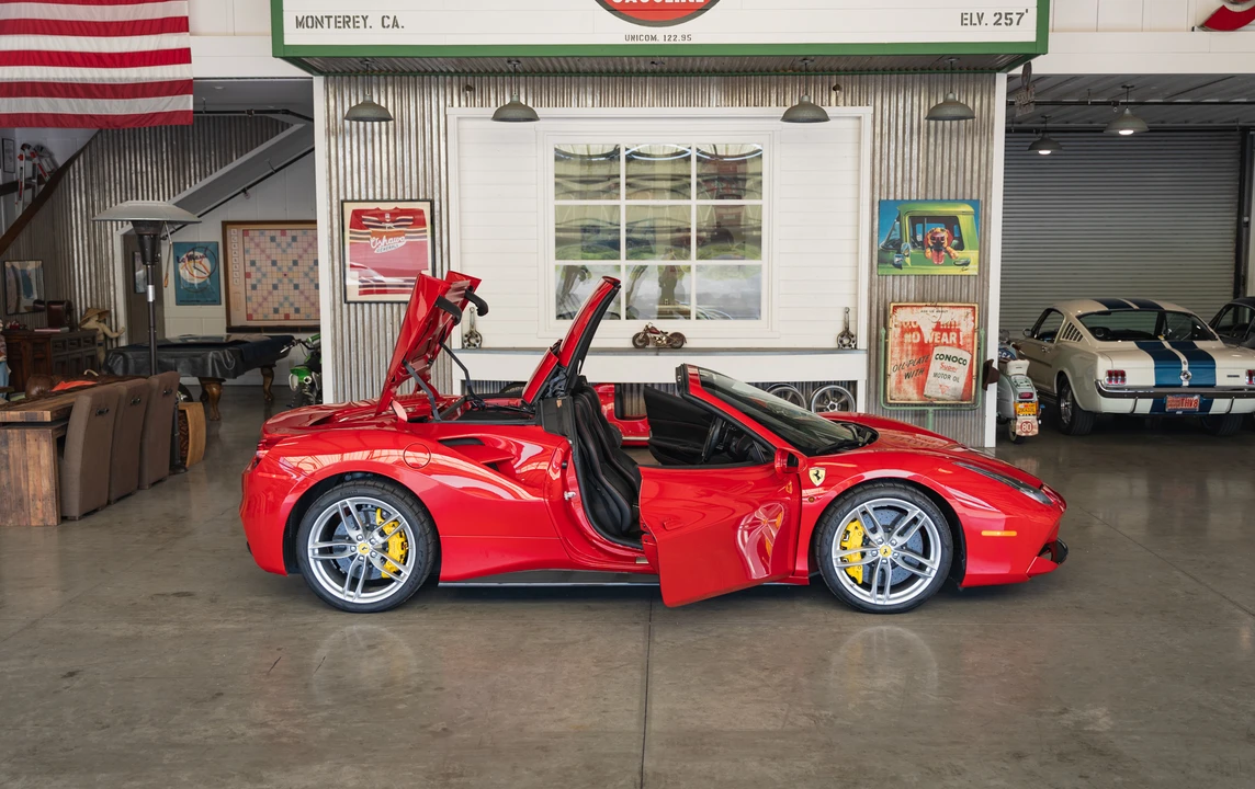 2016 Ferrari 488 Spider - Image 19 of 31