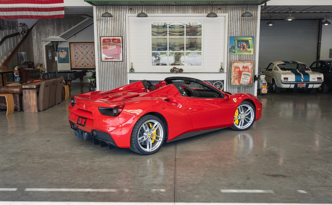 2016 Ferrari 488 Spider - Image 22 of 31