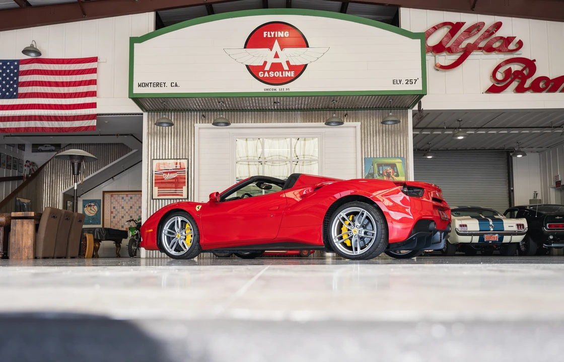 2016 Ferrari 488 Spider - Image 29 of 31