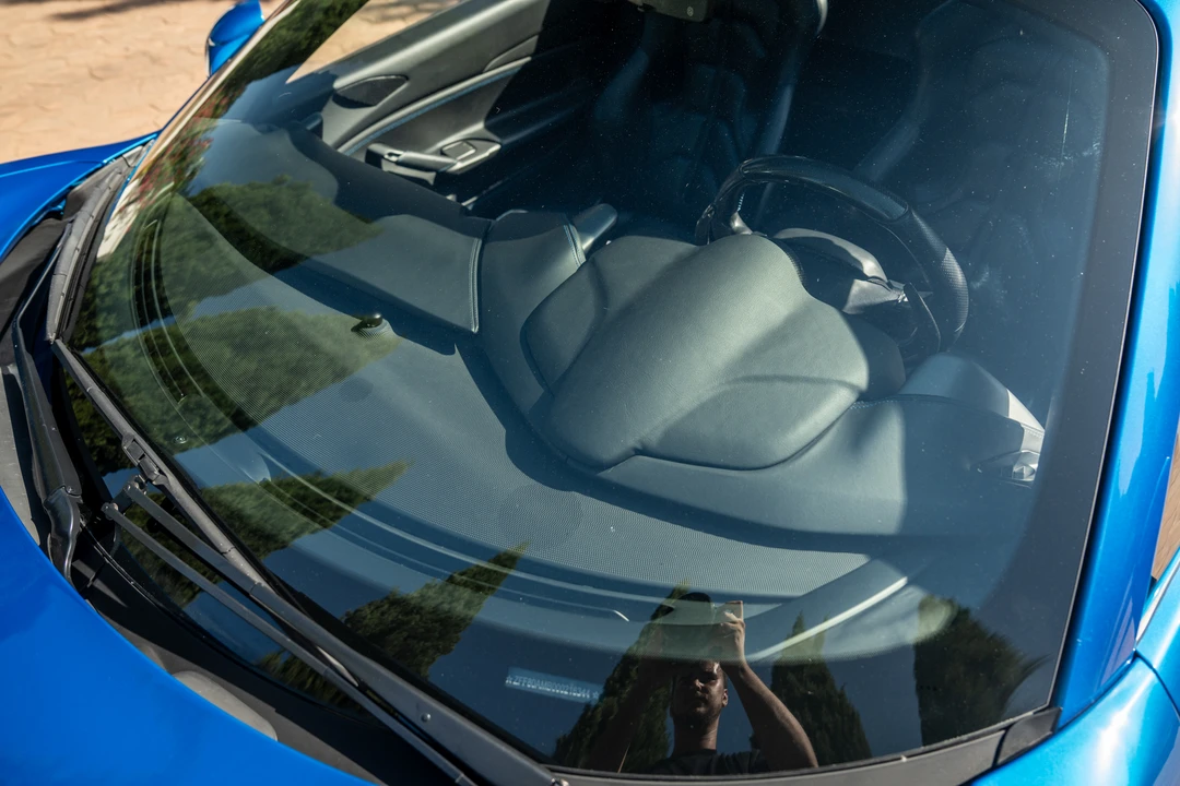 2016 Ferrari 488 Spider - Image 17 of 31