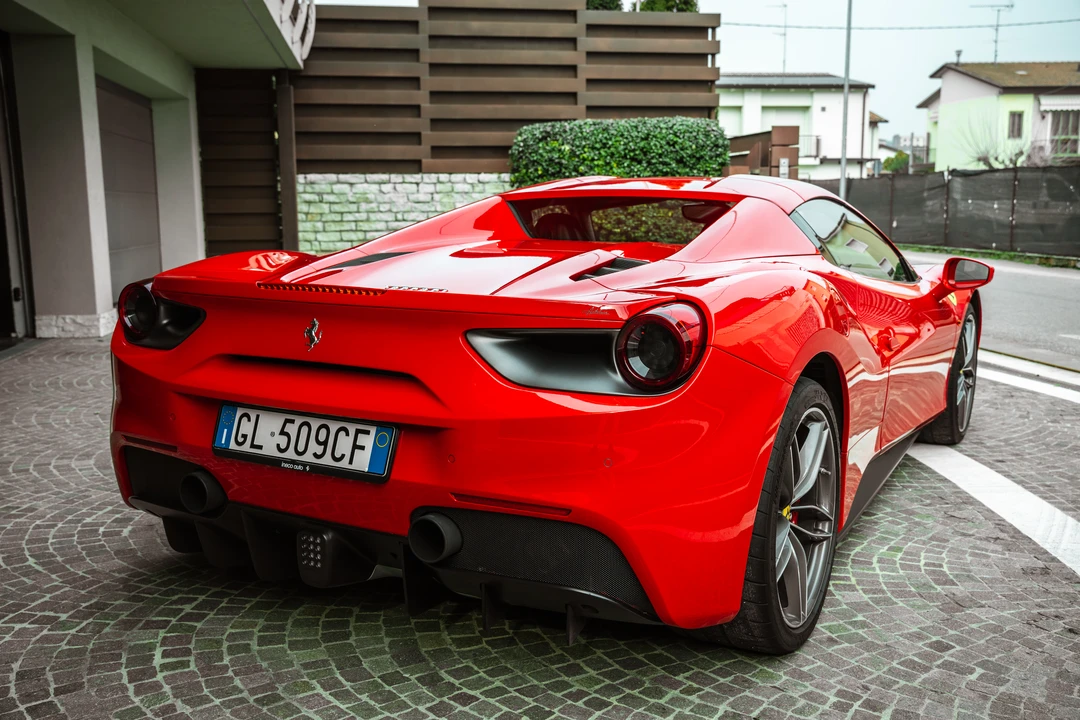 2016 Ferrari 488 Spider - Image 5 of 31