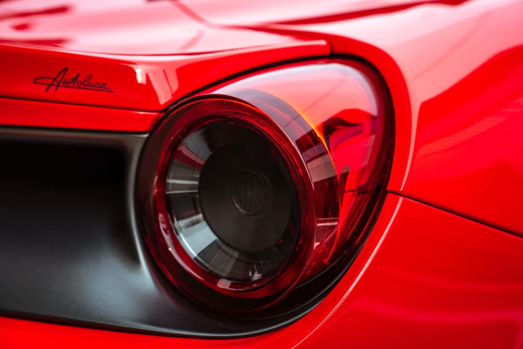 2016 Ferrari 488 Spider - Image 17 of 31