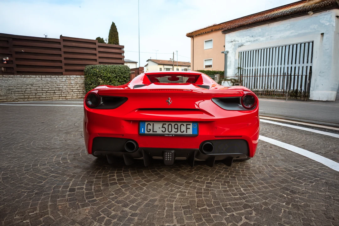 2016 Ferrari 488 Spider - Image 4 of 31