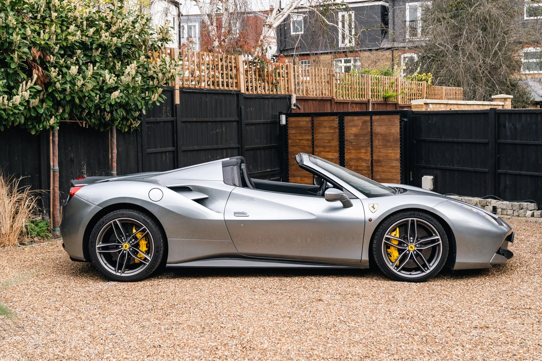 2016 Ferrari 488 Spider - Image 17 of 31