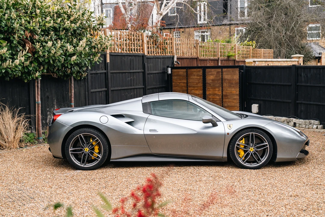 2016 Ferrari 488 Spider - Image 9 of 31