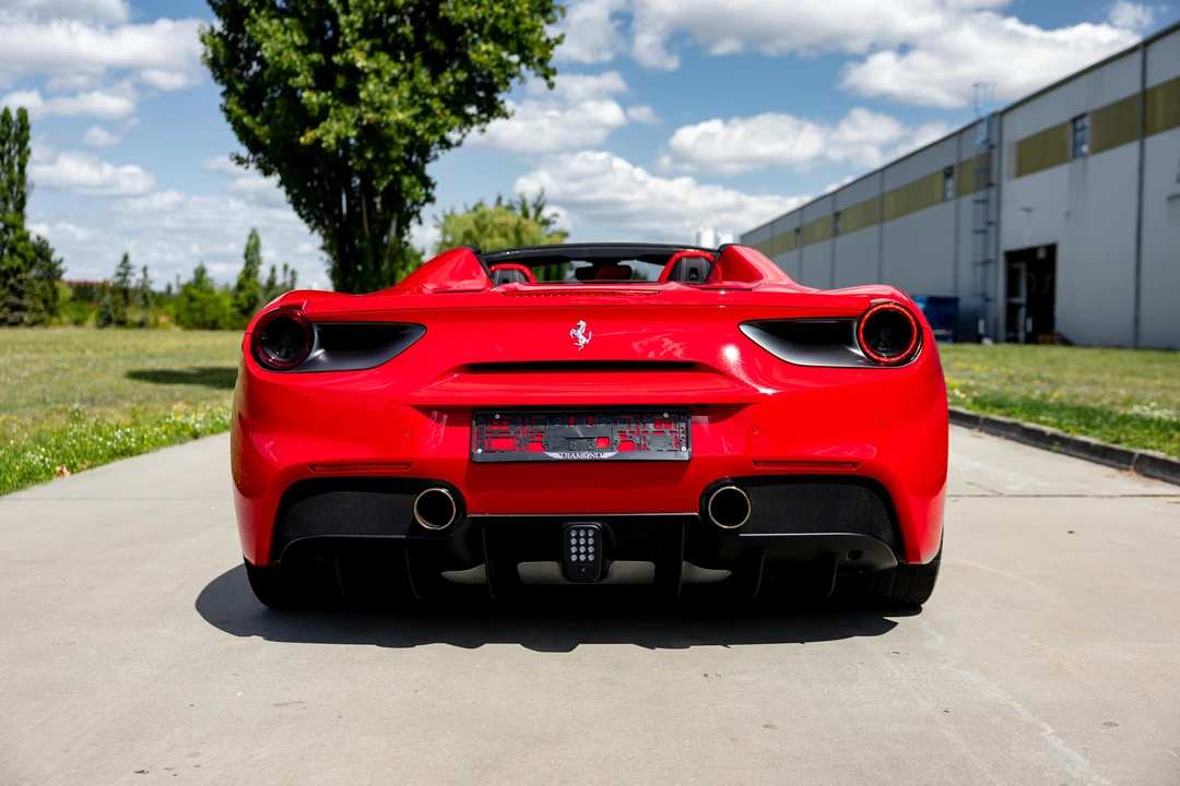 2016 Ferrari 488 Spider - Image 6 of 31