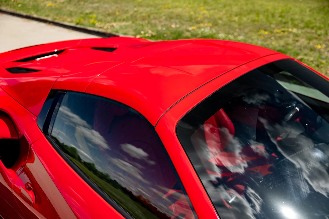2016 Ferrari 488 Spider - Image 14 of 31