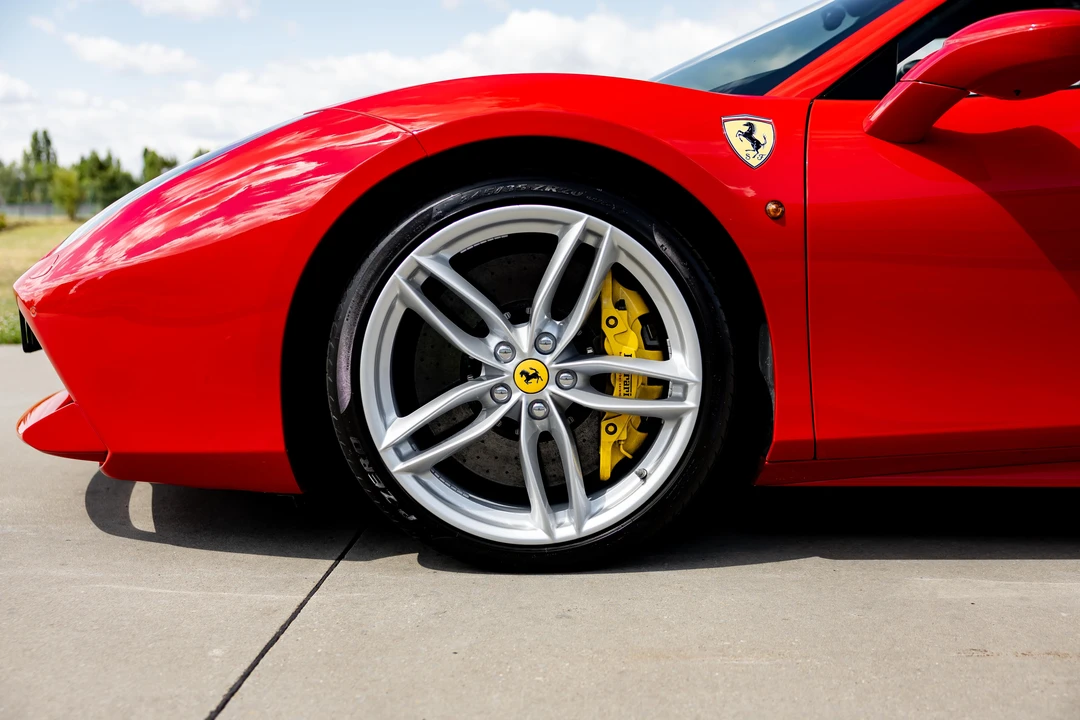 2016 Ferrari 488 Spider - Image 30 of 31