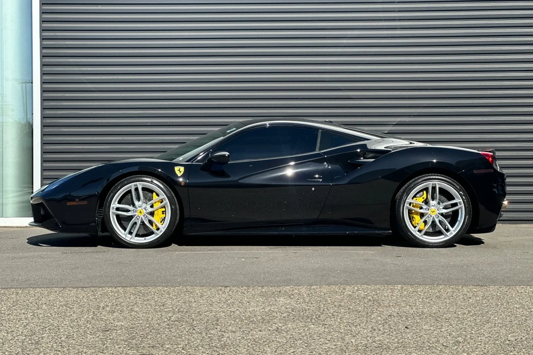 2016 Ferrari 488 GTB - Image 2 of 21