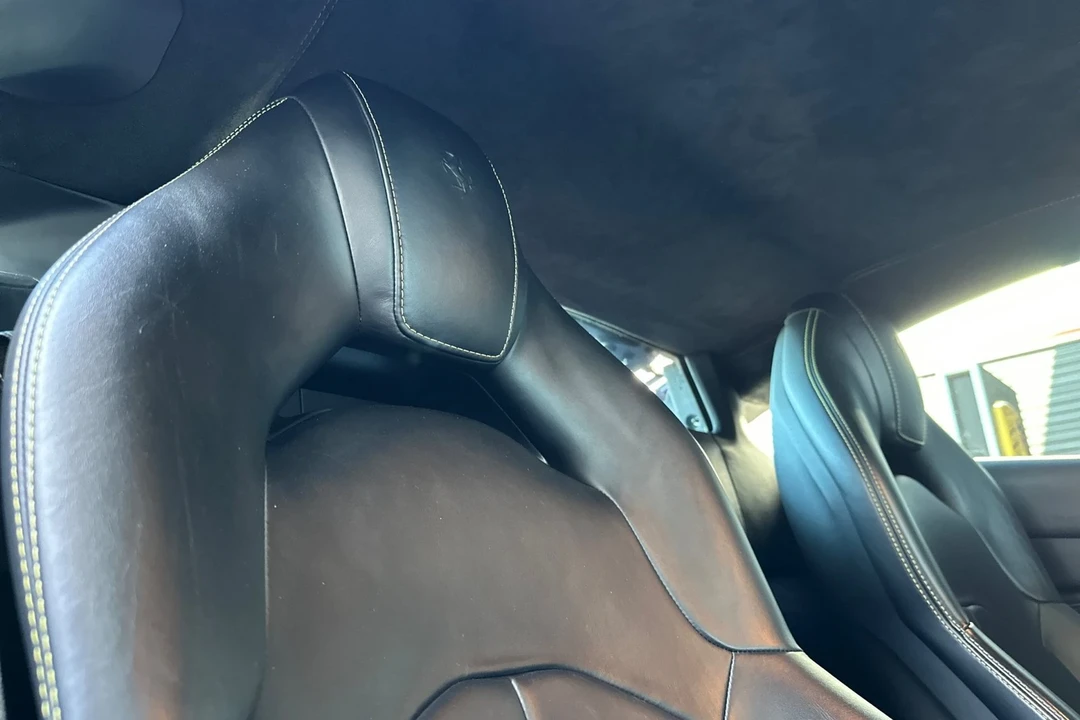 2016 Ferrari 488 GTB - Image 17 of 21