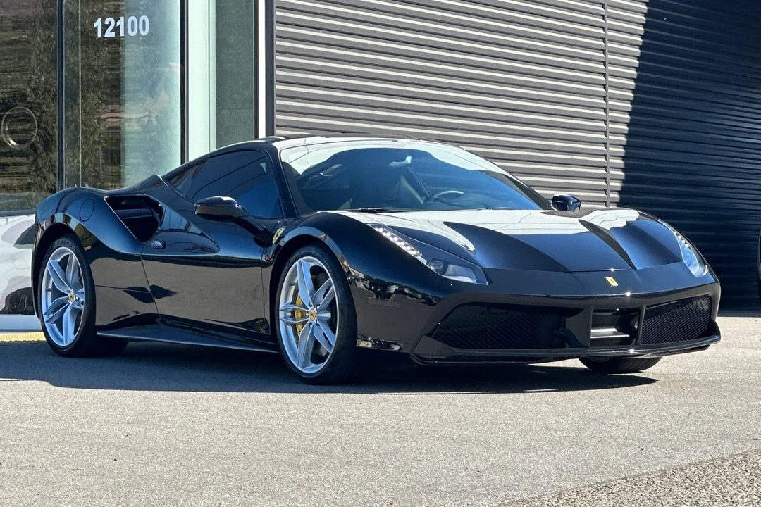 2016 Ferrari 488 GTB - Image 10 of 21