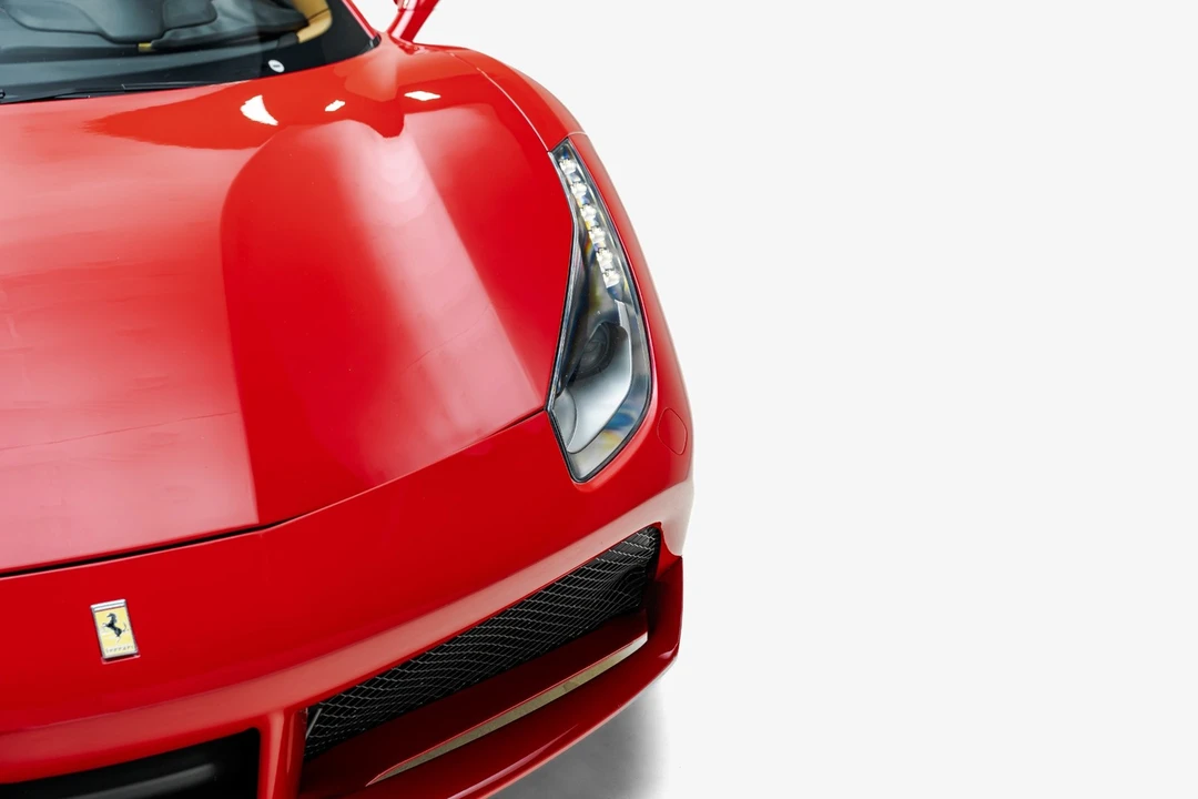 2016 Ferrari 488 GTB - Image 14 of 31