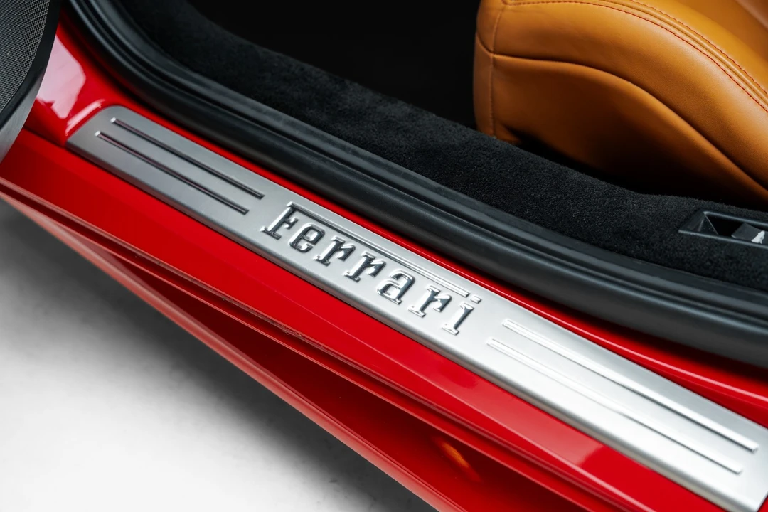 2016 Ferrari 488 GTB - Image 26 of 31
