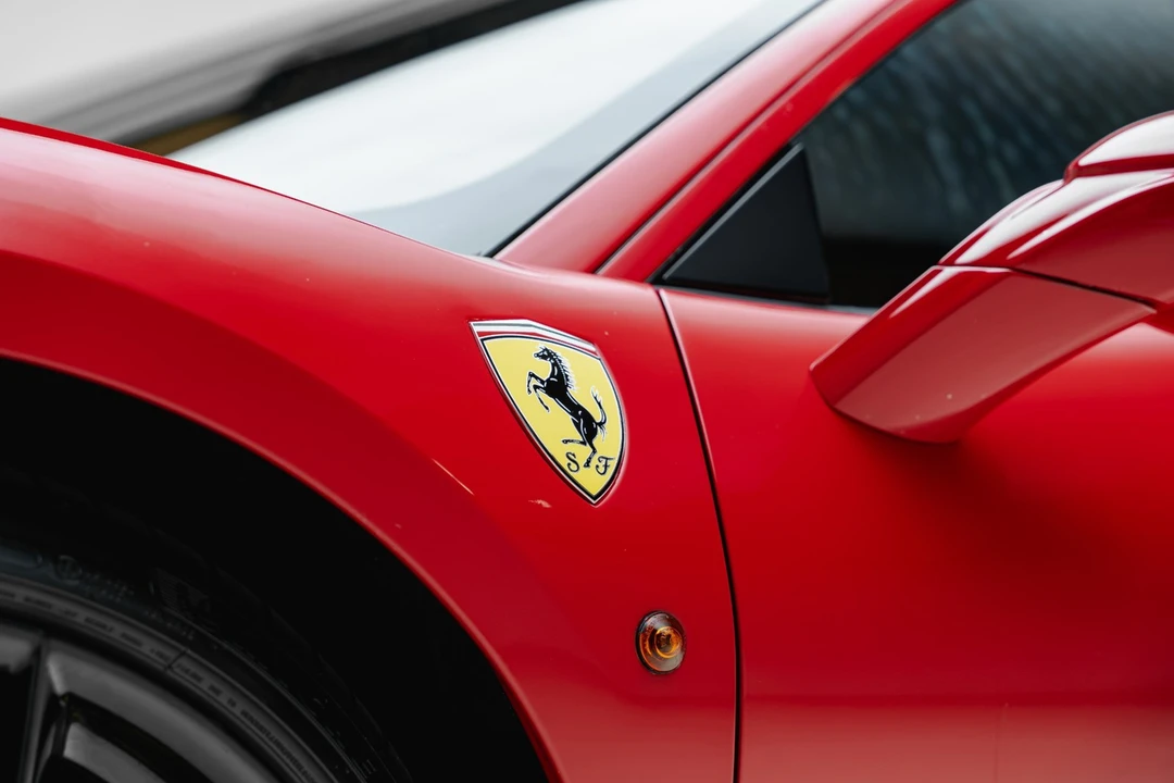 2016 Ferrari 488 GTB - Image 16 of 31