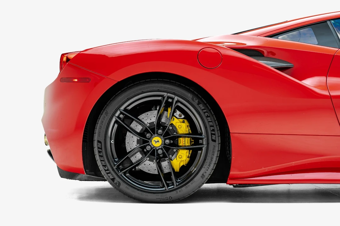 2016 Ferrari 488 GTB - Image 13 of 31