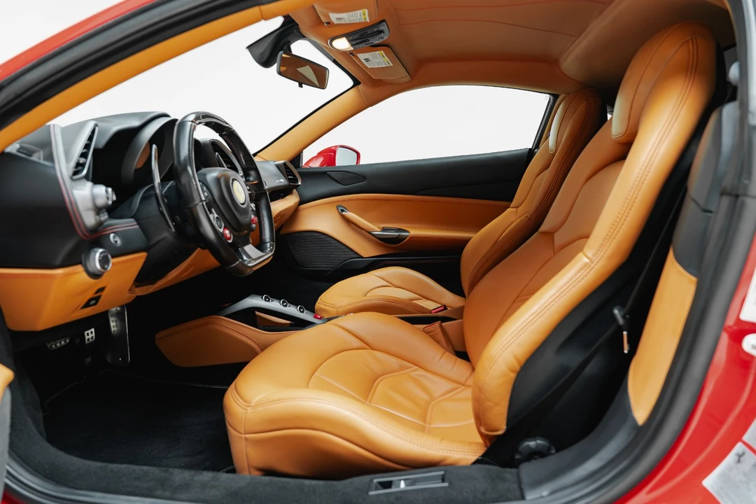 2016 Ferrari 488 GTB - Image 28 of 31