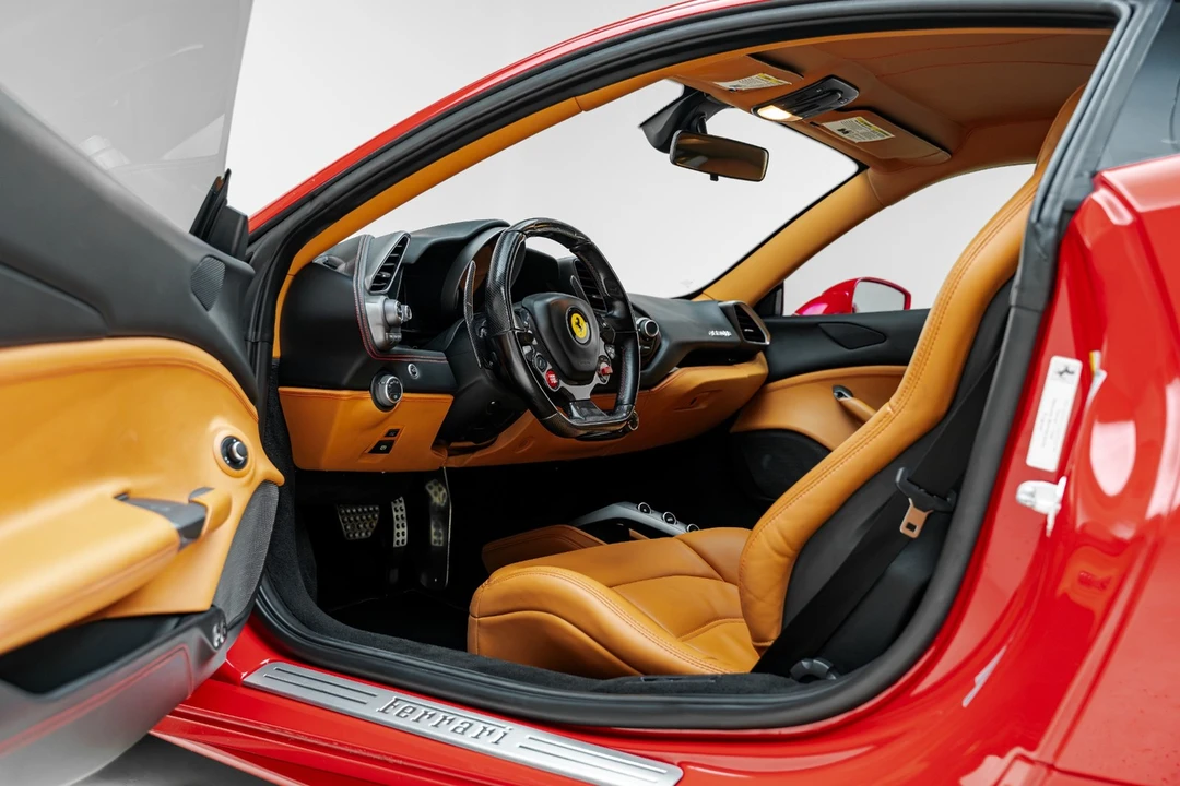2016 Ferrari 488 GTB - Image 3 of 31