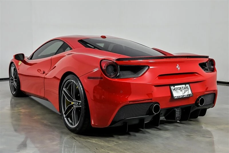 2016 Ferrari 488 GTB - Image 7 of 31