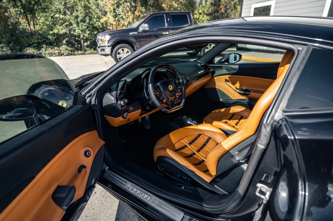 2016 Ferrari 488 GTB - Image 14 of 21