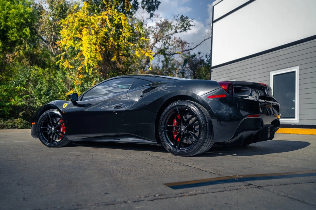 2016 Ferrari 488 GTB - Image 9 of 21