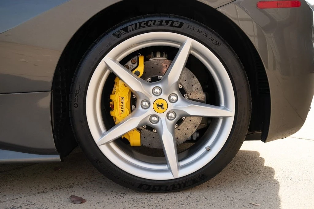 2016 Ferrari 488 GTB - Image 20 of 21