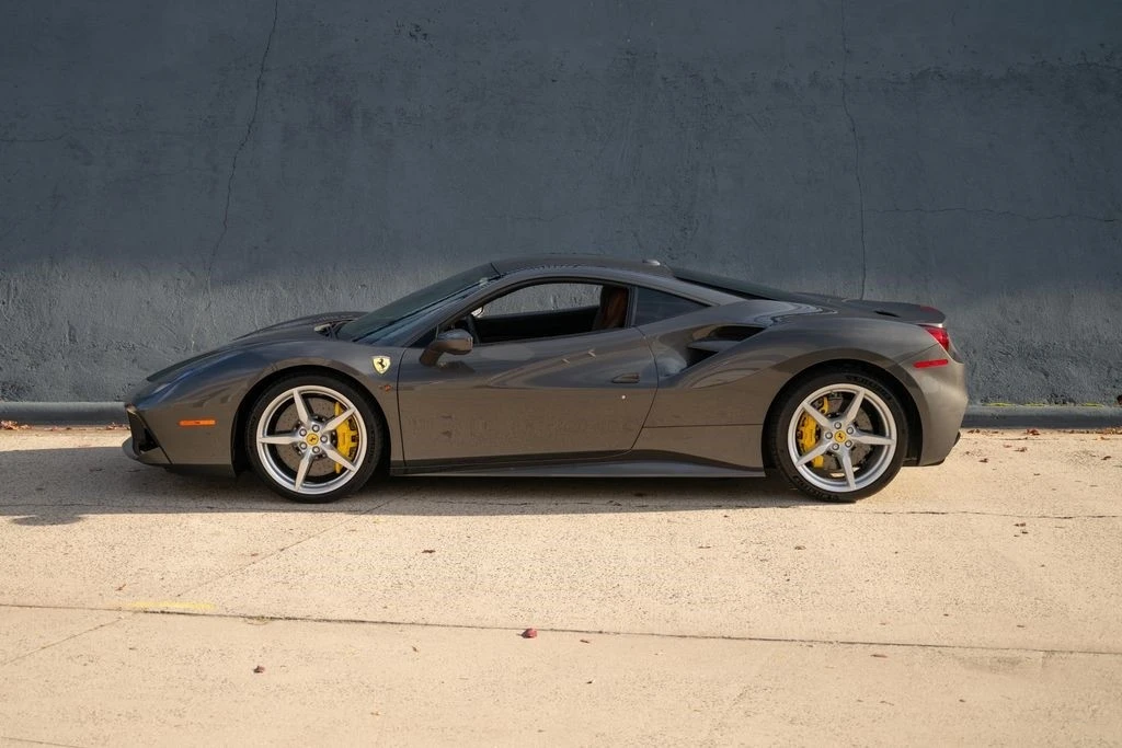2016 Ferrari 488 GTB - Image 3 of 21