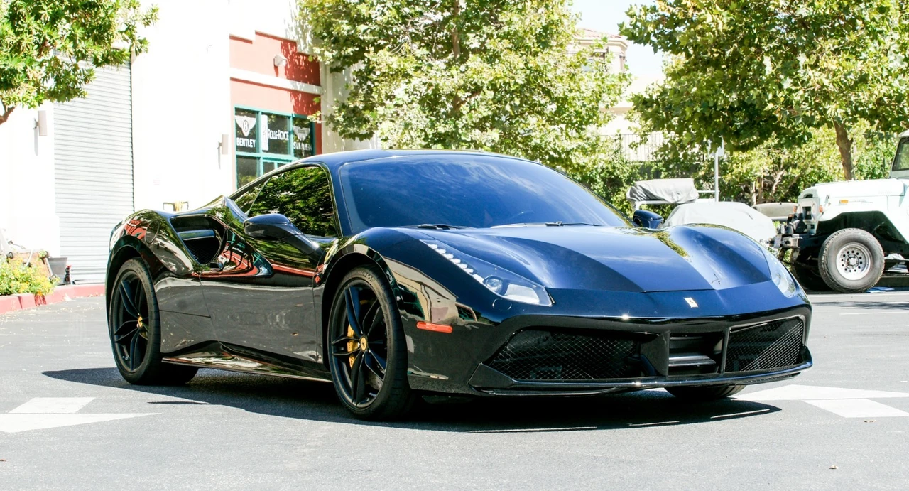 2016 Ferrari 488 GTB - Image 7 of 31