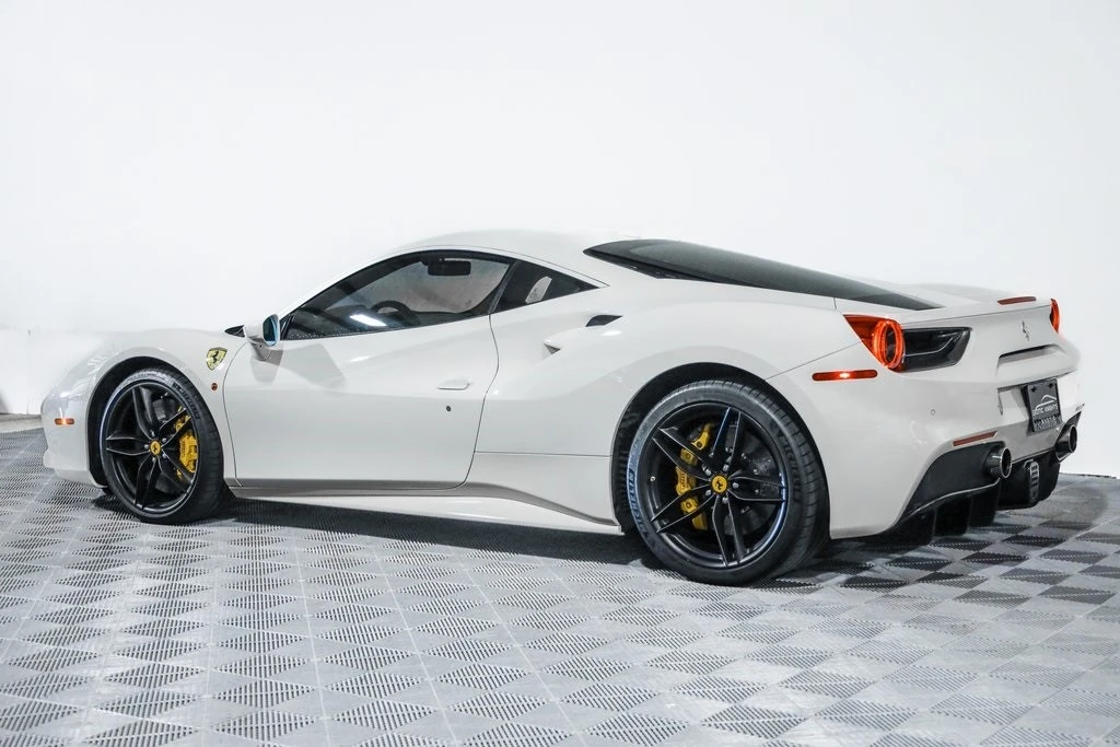 2016 Ferrari 488 GTB - Image 18 of 21