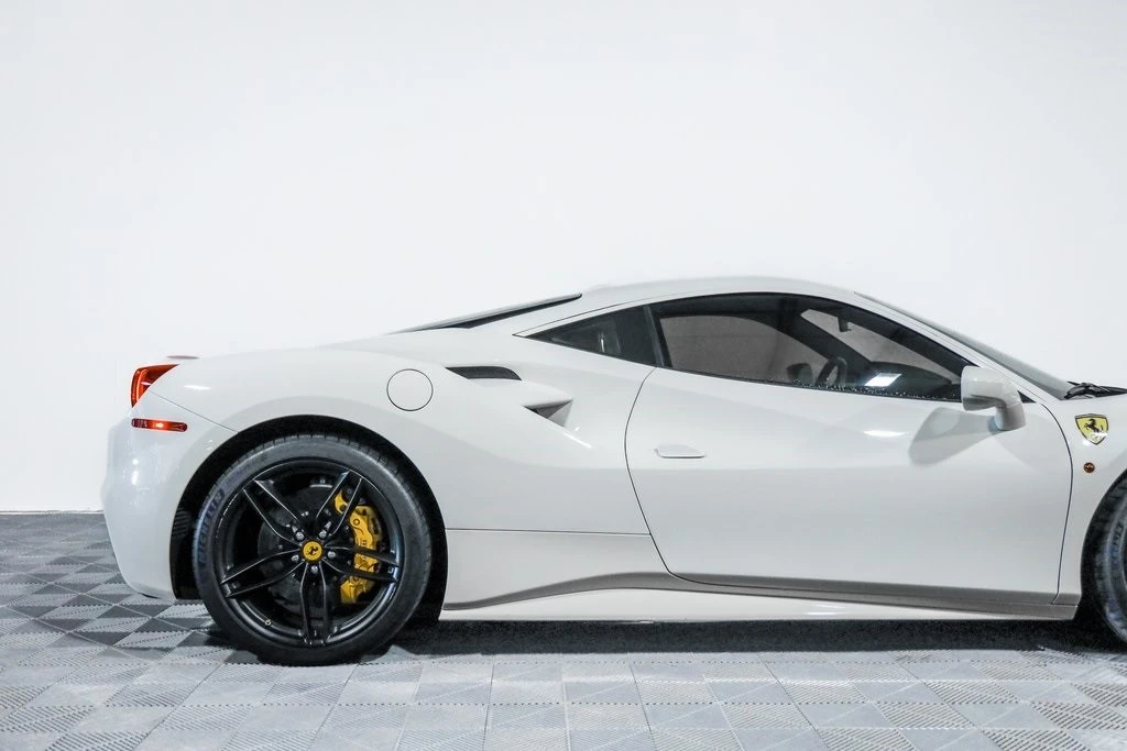 2016 Ferrari 488 GTB - Image 2 of 21
