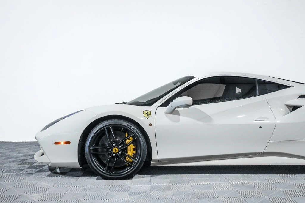 2016 Ferrari 488 GTB - Image 13 of 21