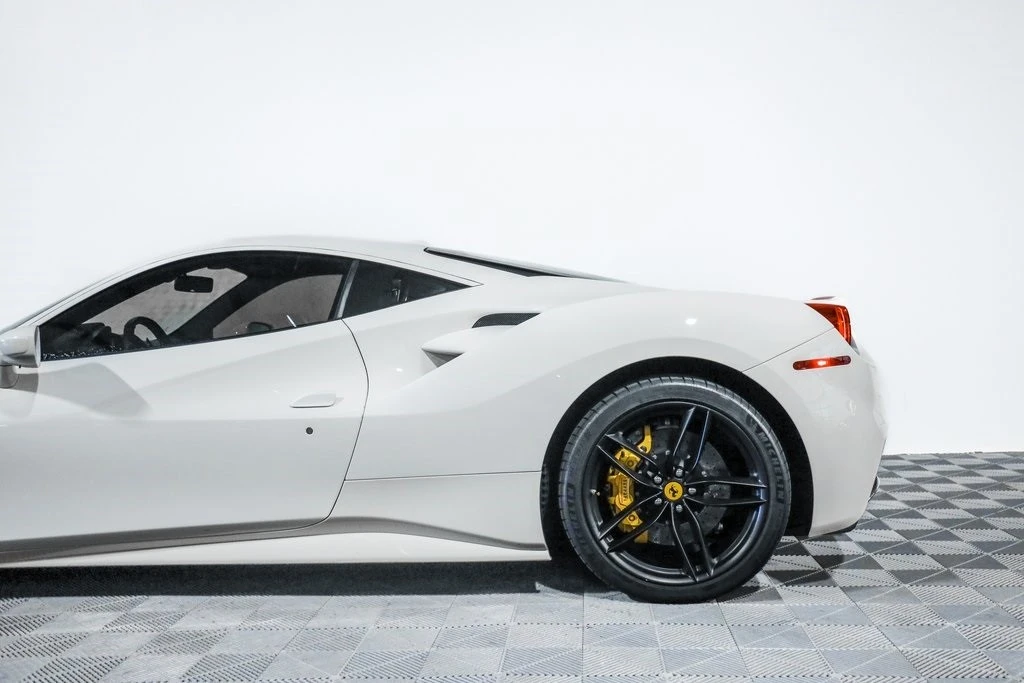 2016 Ferrari 488 GTB - Image 14 of 21
