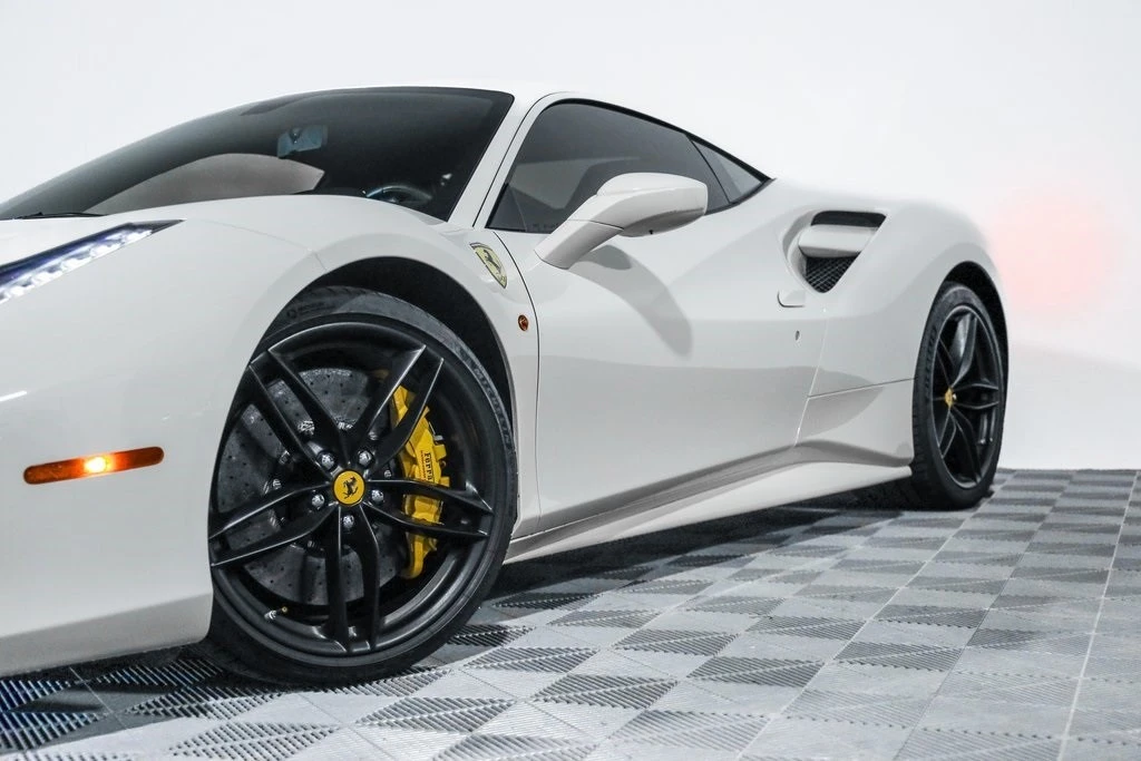2016 Ferrari 488 GTB - Image 11 of 21