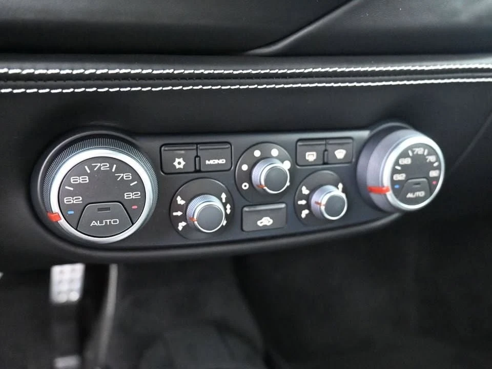 2016 Ferrari 488 GTB - Image 10 of 12