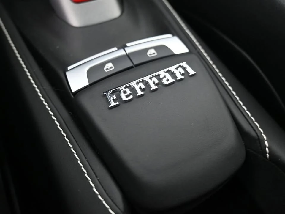 2016 Ferrari 488 GTB - Image 11 of 12