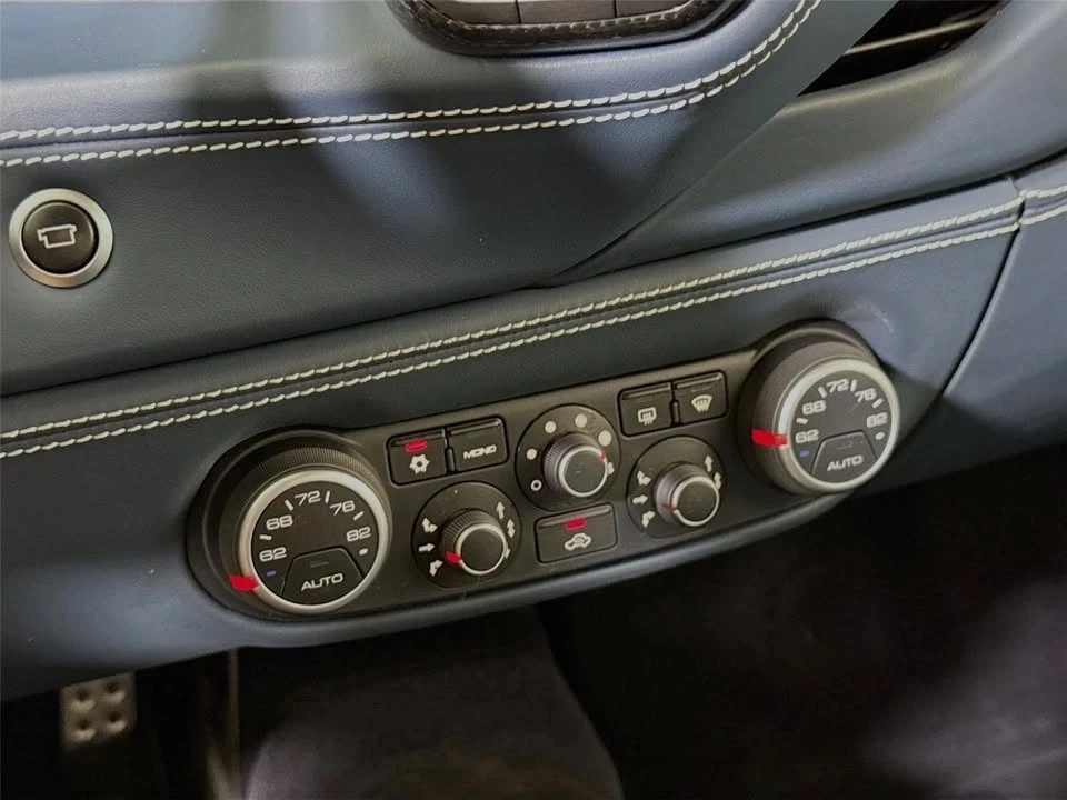 2016 Ferrari 488 GTB - Image 12 of 16