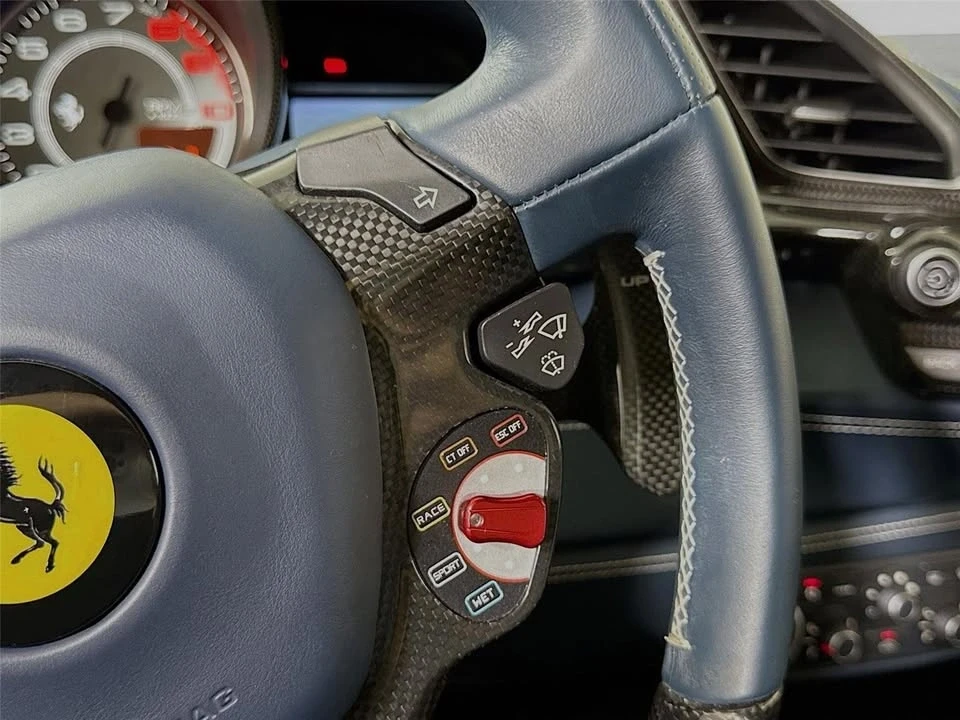 2016 Ferrari 488 GTB - Image 14 of 16